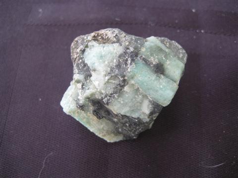 Emerald Rock outstanding for meditation and dream work 617